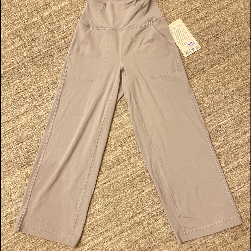 NEW with tags: Lululemon Women’s Align Wide Leg Crop 23”